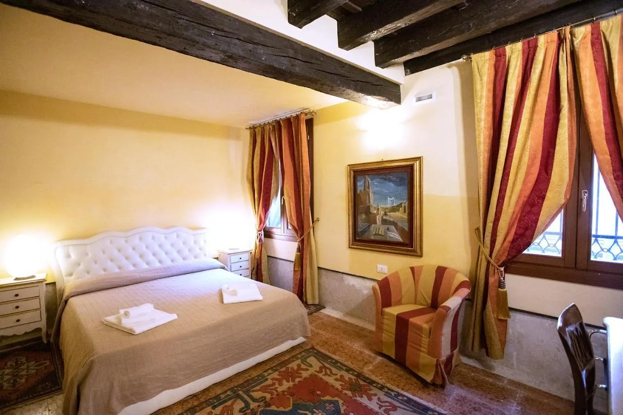 Alla Vigna - Room Only Venedig Pensionat