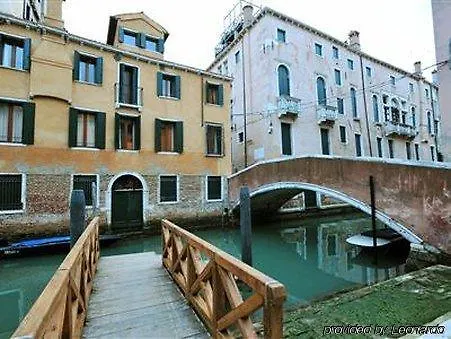 ** Guest house Alla Vigna Venice Italy